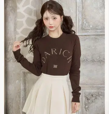 다리치 로고 니트탑