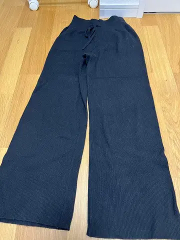 유니클로 니트 팬츠 4점