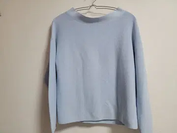 인디비 라이트 블루 긴팔 니트 스웨터