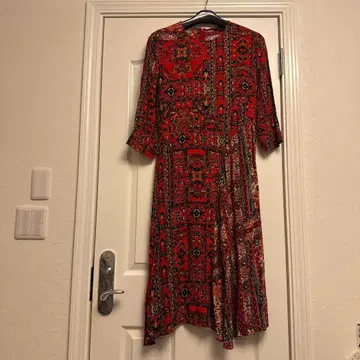 새상품급 Desigual 데시구알 원피스