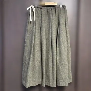 ina 턱 스커트 카키 짙은 녹색 울 일본제