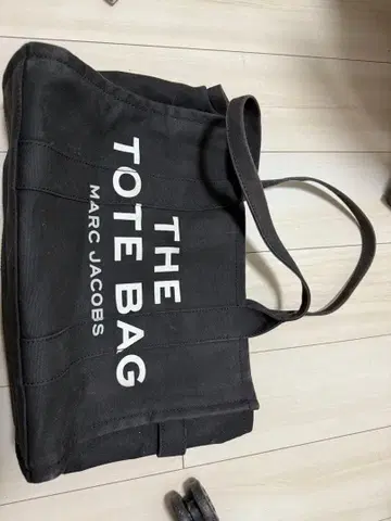 MARC JACOBS 더 토트 백 블랙 즉시 구매 OK