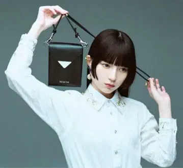 ha|za|ma 끌려가는 운명 미니 숄더백 BOOK