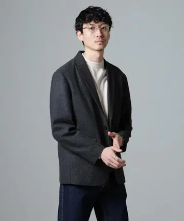 [ 정가 1.4만 새상품급 ] 24AW 헤링본 세미 와이드 자켓 M