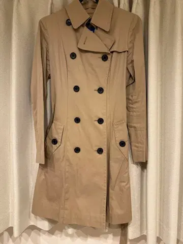 블루 레이블 크레스트브릿지 트렌치코트 38