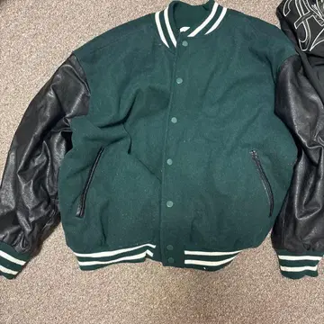 아칸소 자수 바시티 자켓 다크 그린