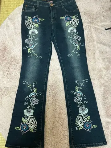 Wrangler 꽃무늬 자수 다크 블루 데님 y2k 갸루