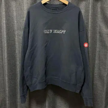 CAV EMPT 다크 그레이 맨투맨