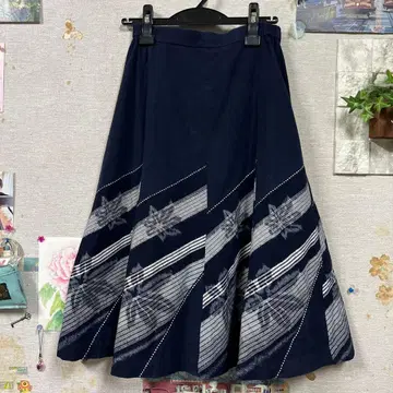 본고메 본점에서 구매한 카스리 바이어스 플레어 스커트 중고