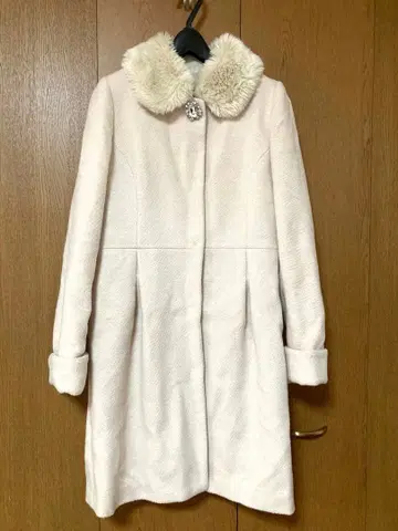 로디스포토 라이트 베이지 비쥬 롱 코트 아푸와이저 리셰