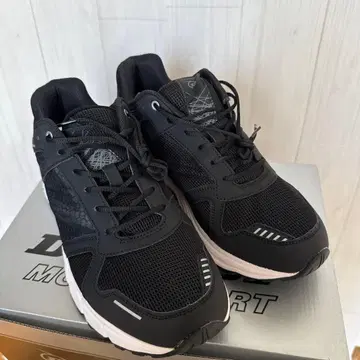 [ 미사용 새상품 ] 던롭 러닝화 27.0EEEE