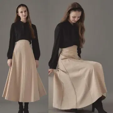 EmiriaWiz 에밀리아 위즈 시뇨리나 하이웨스트 스커트 베이지