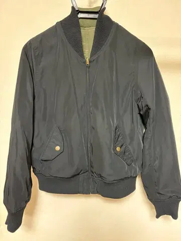 INGNI 리버서블 MA-1 자켓 올리브&블랙