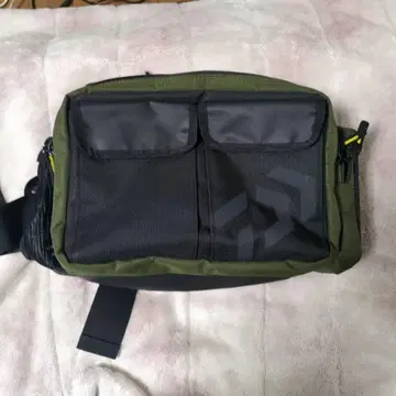 DAIWA 낚시용 가방 올리브 그린 새상품급