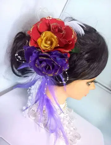 라메 포함 빨간색 x 보라색 장미 x 깃털 머리 장식 유카타 일본 의류