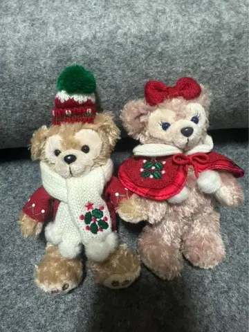 더피 셰리메이 크리스마스 인형 배지 2012