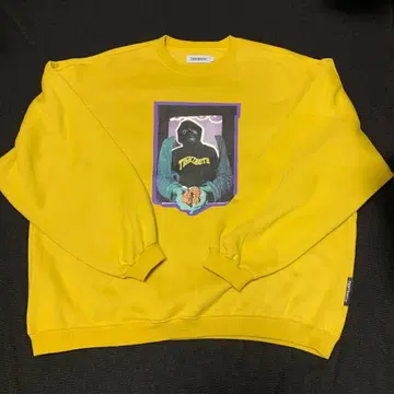 타이트 부스 맨투맨 머스타드 L 사이즈