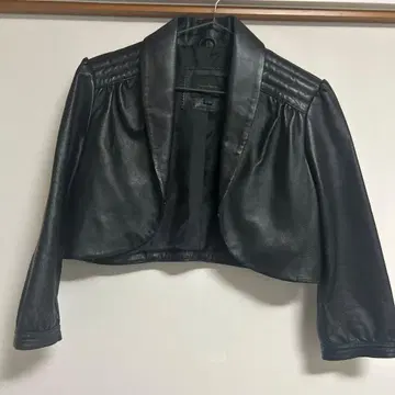 VERO MODA 블랙 크롭 가죽 자켓 170/BA