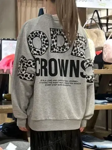 신상 애니멀 인조 모피 아플리케 맨투맨 멜란지 그레이 FREE 5500엔