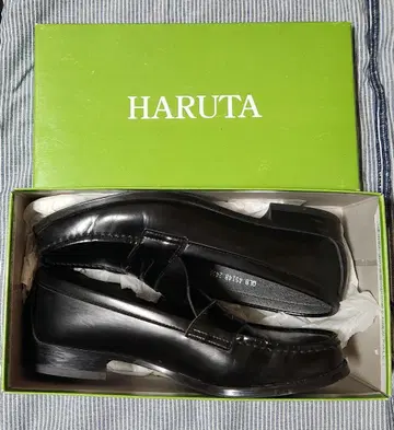 HARUTA ARVIN 블랙 가죽 로퍼