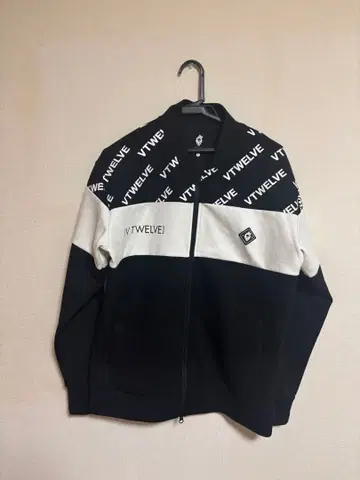 V12 집업 자켓 블랙/화이트