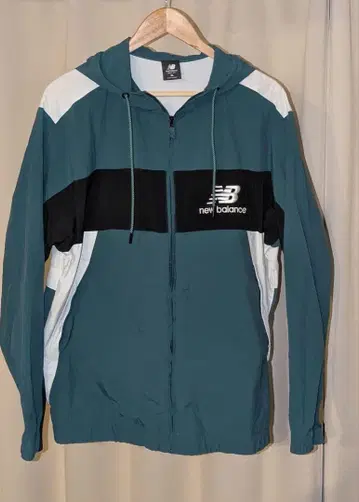 뉴발란스 나일론 자켓