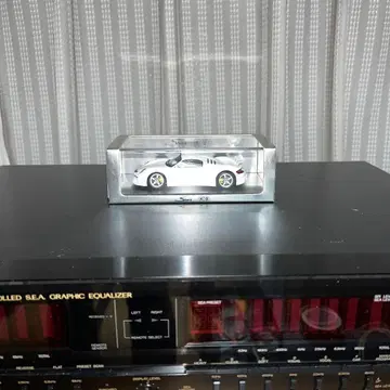 스파크, 슈퍼카 1/43 화이트 케이스 포함