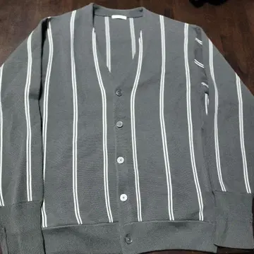 그레이 스트라이프 가디건 S 사이즈