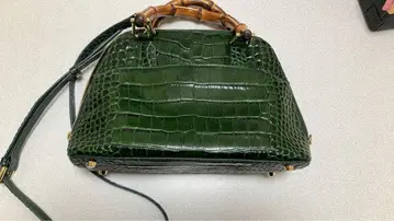 다크 그린 크로커다일풍 숄더백 천연 가죽