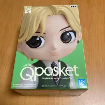 TinyTAN Dynamite Q posket V