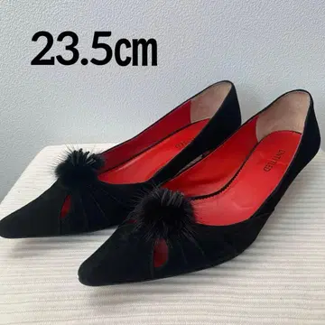 새상품급 블랙 퍼 포함 23.5cm 스웨이드 펌프스 블랙 오피스 출퇴근