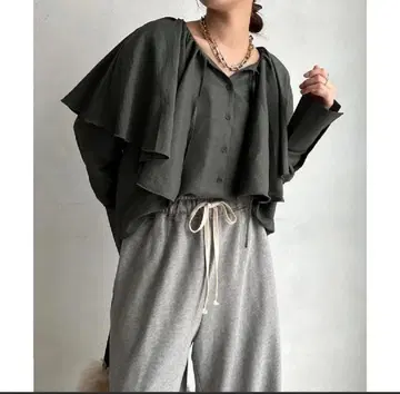 새상품 카키 [DouDou] 프릴 칼라 셔츠