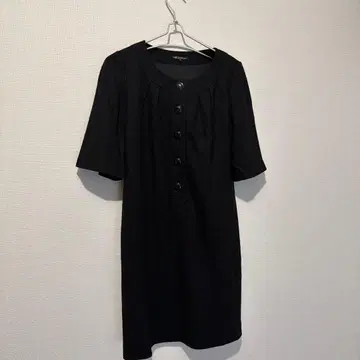 23구 블랙 반팔 무릎 기장 원피스 38 가을 겨울