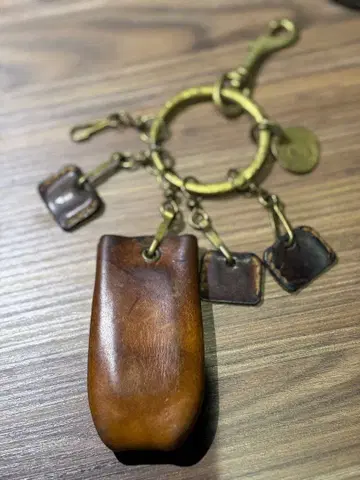 가죽 브라운 키케이스 빈티지풍