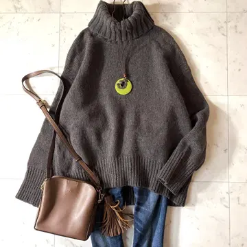 새상품급 갤러리 바이 파인 울 터틀넥 풀오버 브라운