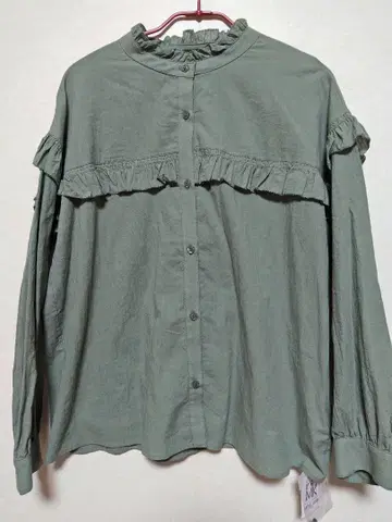 MICHEL KLEIN 내추럴 코튼 프릴 디자인 셔츠 38