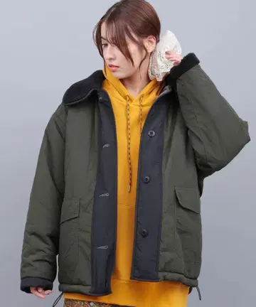 리버서블 다운 자켓 올리브 블랙 티티카카