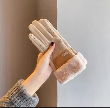 베이지 퍼 장갑