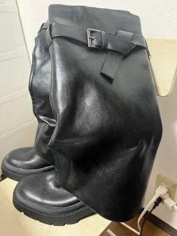 ZARA 니하이 게이트 부츠 버클 39