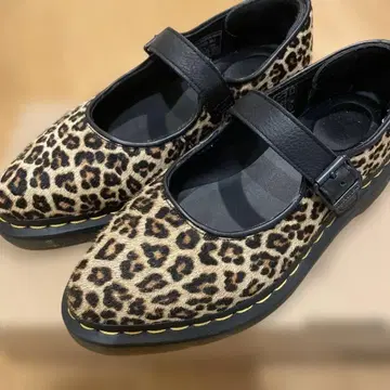 닥터마틴 ELPHIE MJ 레오파드 무늬 로퍼 US6
