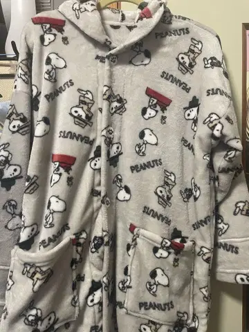 PEANUTS 스누피 복슬복슬 룸웨어 롱 가운 착용형 담요