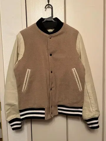 BAL 바시티 자켓