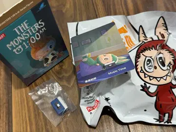 THE MONSTERS 1:00 AM 피규어 라브브