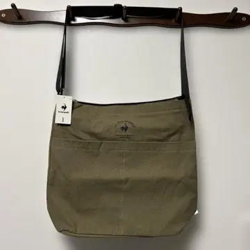 르꼬끄 택 포함 새상품 숄더백