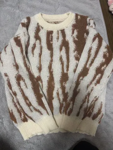 CRAMMY 스트라이프 니트 스웨터 아이보리/브라운