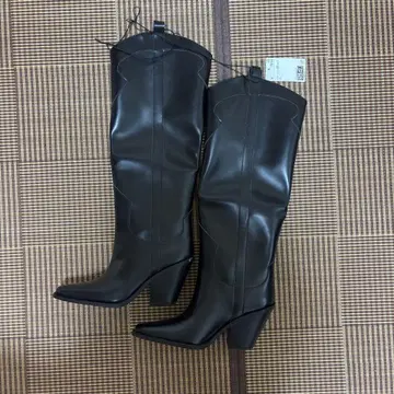 [ 미사용 새상품 ] ZARA 블랙 롱 부츠 37 사이즈