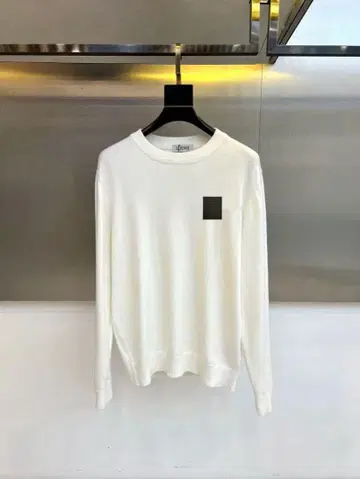 화이트 크루넥 맨투맨 M