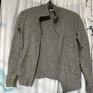 램스울 그레이 지퍼 가디건 10일까지 구매 시 1200엔으로 말씀해주세요
