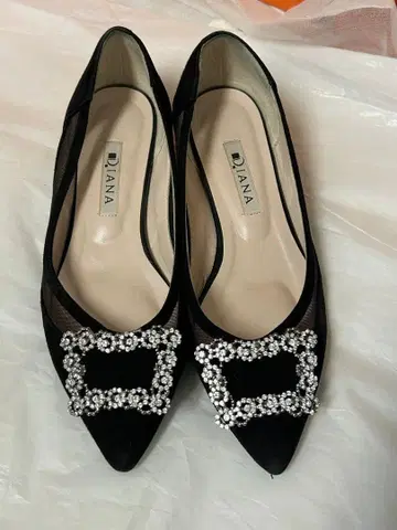 DIANA 일본제 비쥬 장식 블랙 플랫슈즈