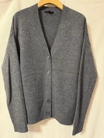 COS 그레이 V넥 가디건
